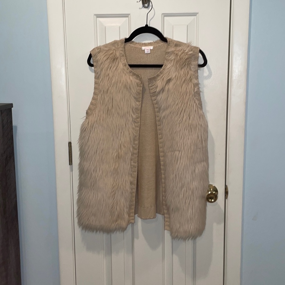 Fur sweater vest